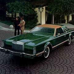 1977_Continental_Mark_V-08