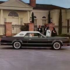 1977_Continental_Mark_V-14