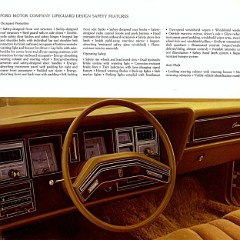 1977_Continental_Mark_V-19