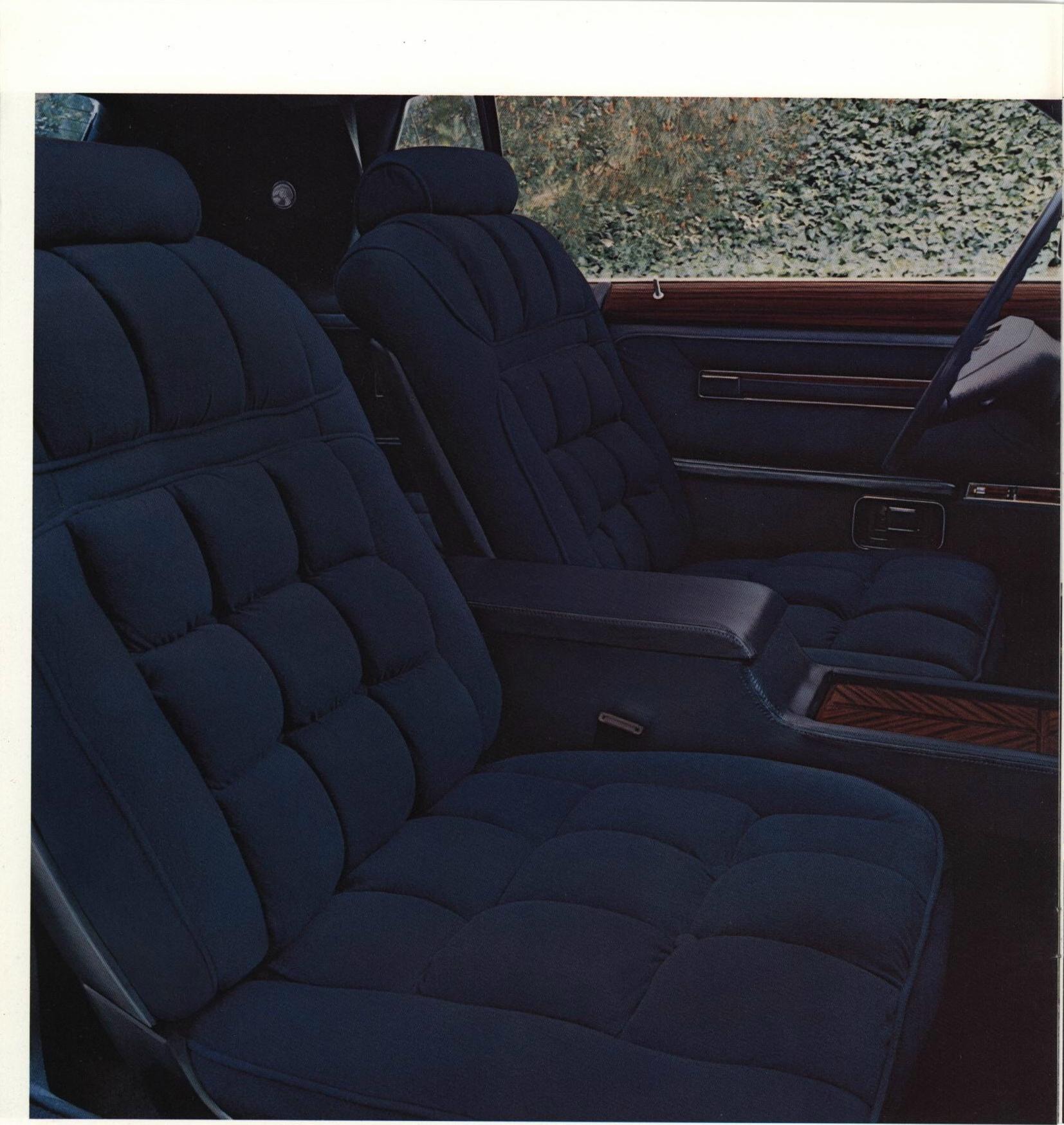 1979_Continental_Mark_V-04
