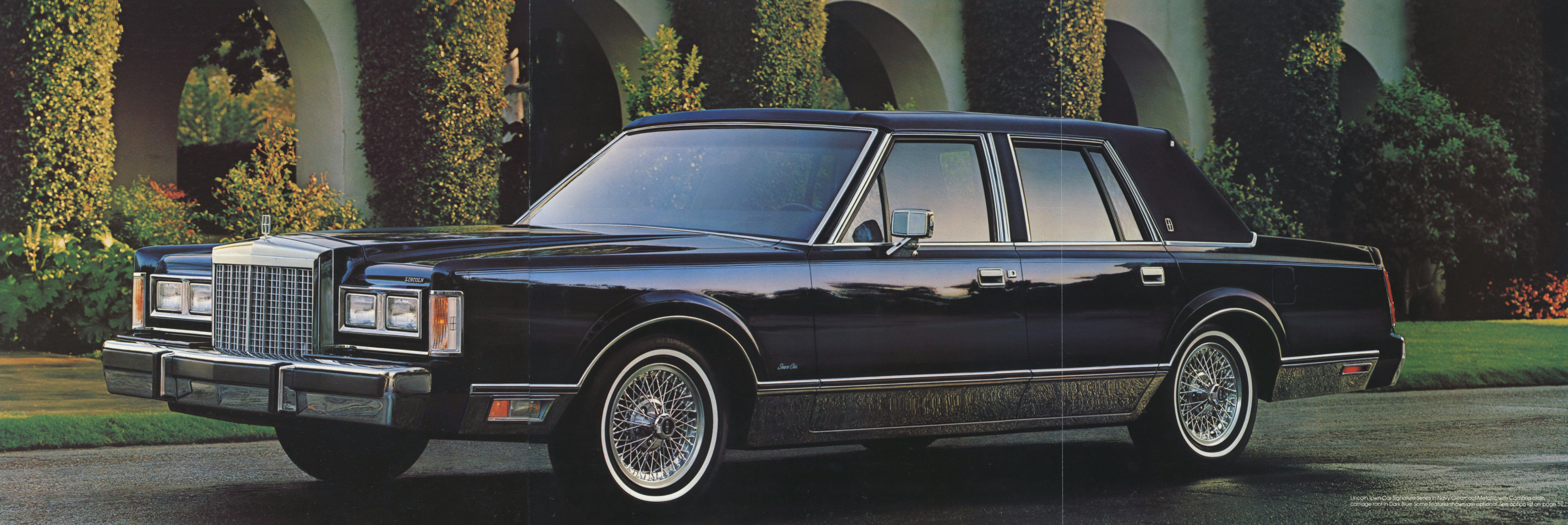 1985_Lincoln_Full_Line_Prestige-41-42-43