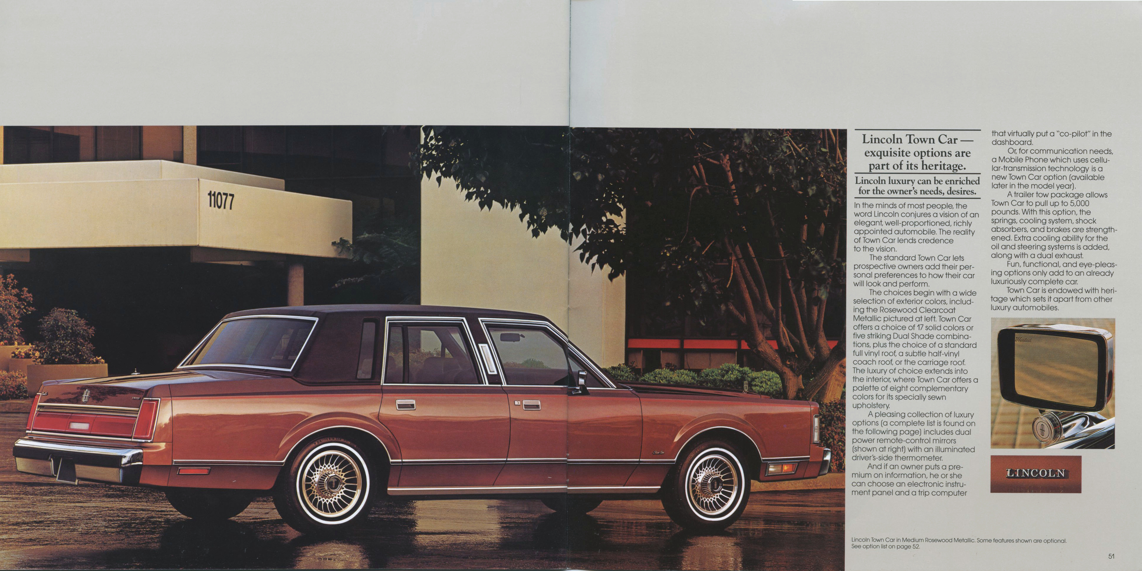 1985_Lincoln_Full_Line_Prestige-50-51