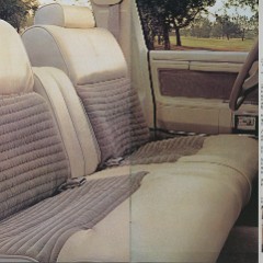 1985_Lincoln_Full_Line_Prestige-48-49