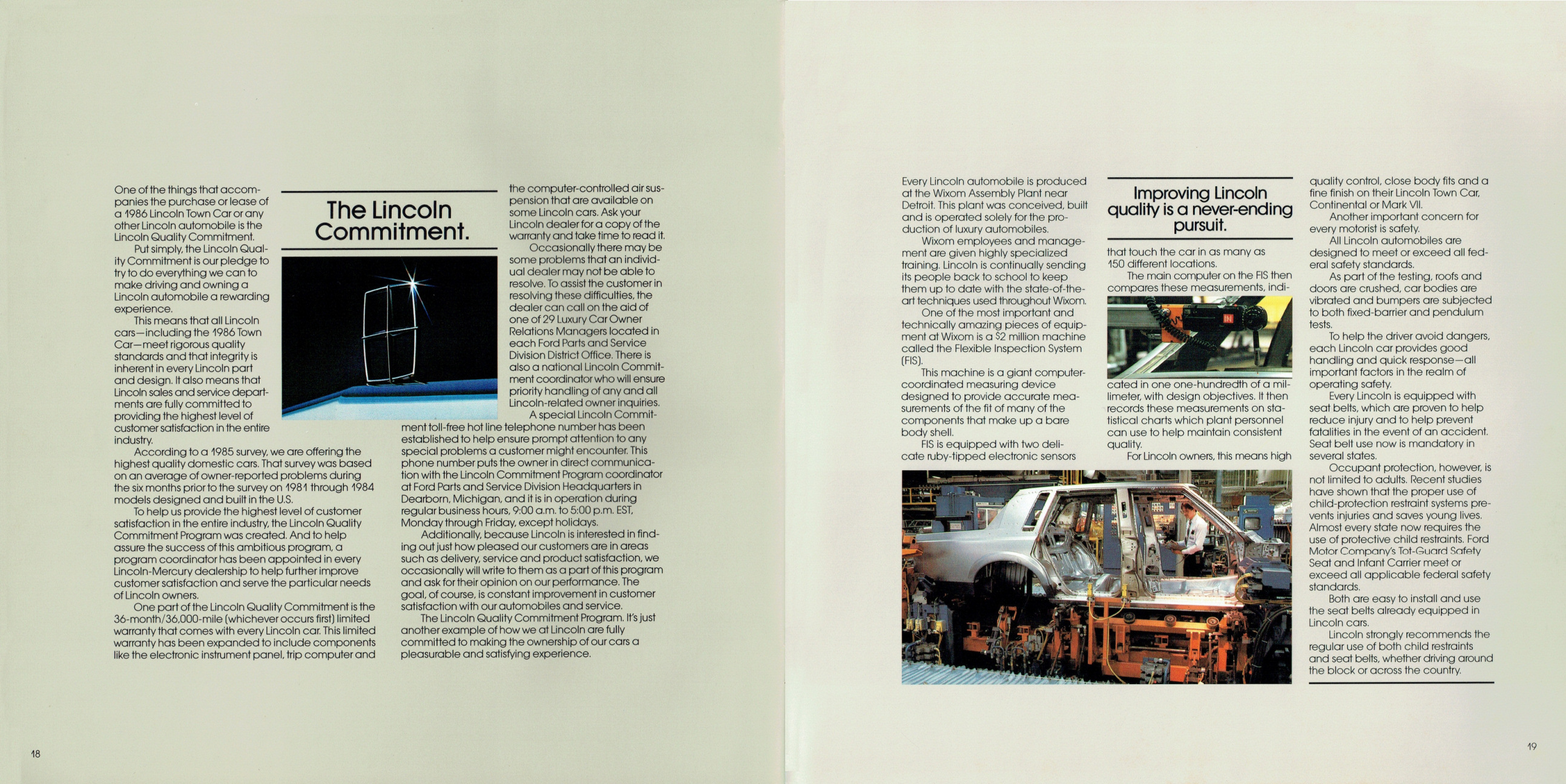 1986_Lincoln_Town_Car-18-19