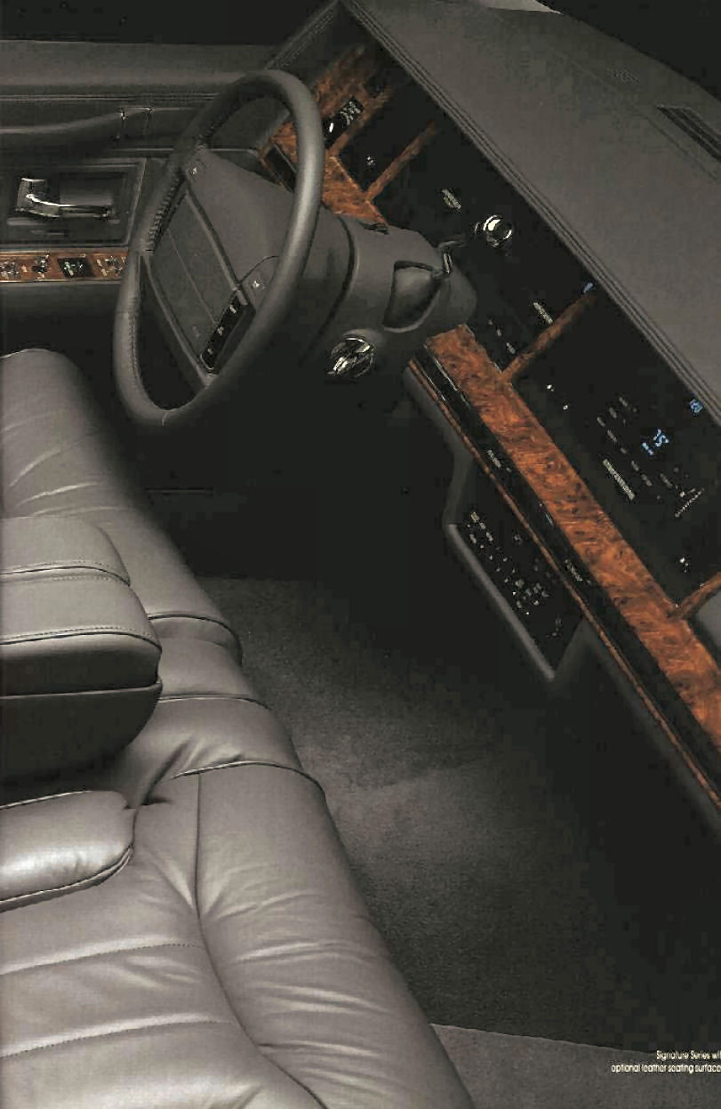 1993_Lincoln_Town_Car-08