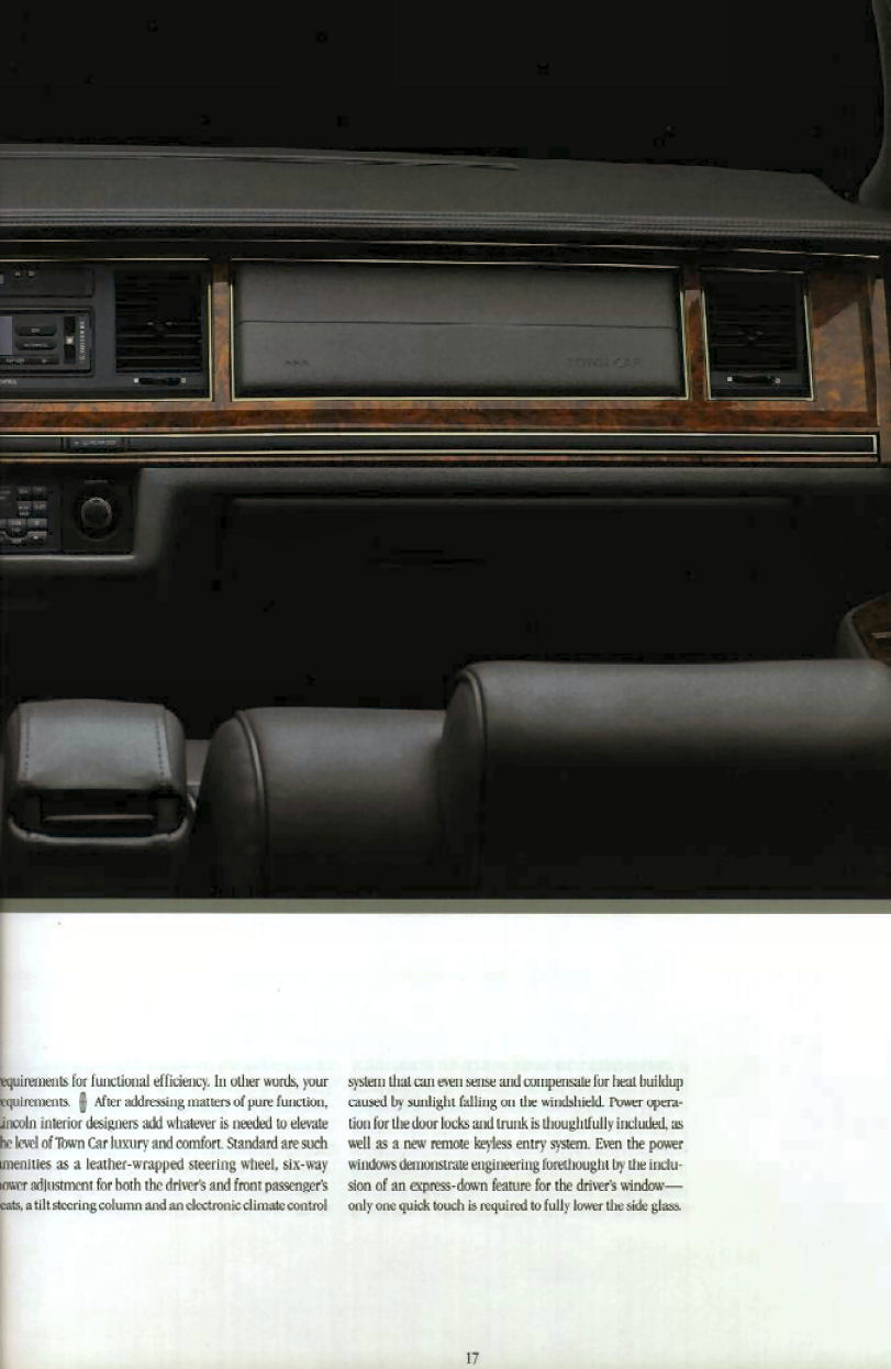 1993_Lincoln_Town_Car-11