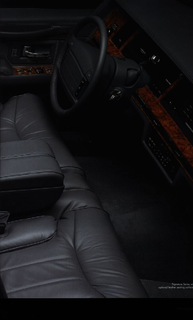 1994_Lincoln_Town_Car-07