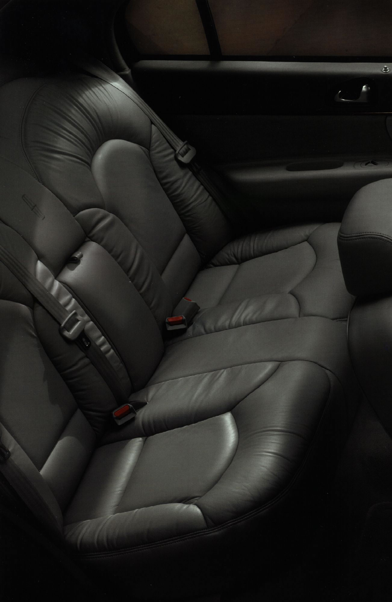 1996_Lincoln_Continental-08