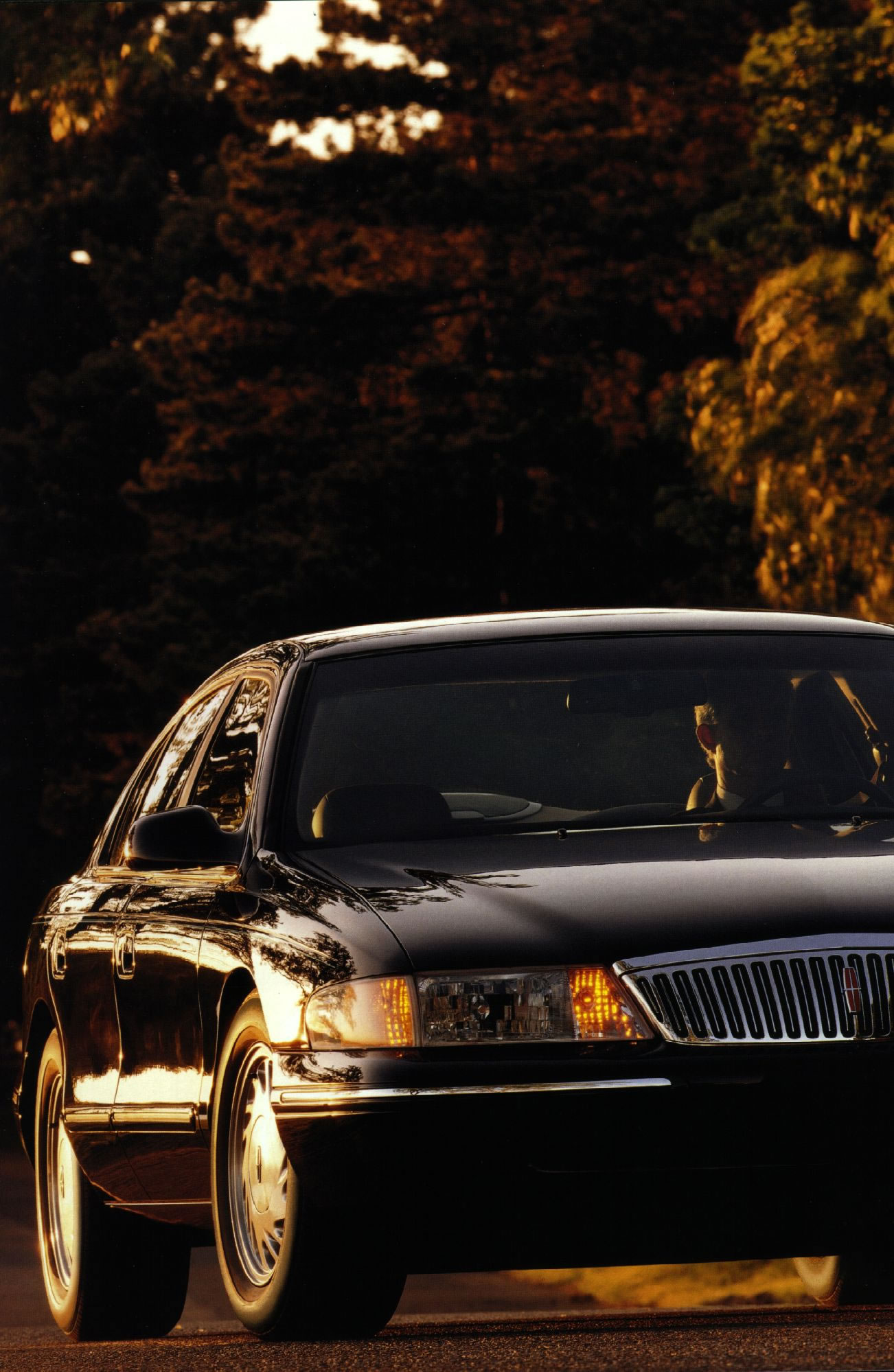 1996_Lincoln_Continental-24