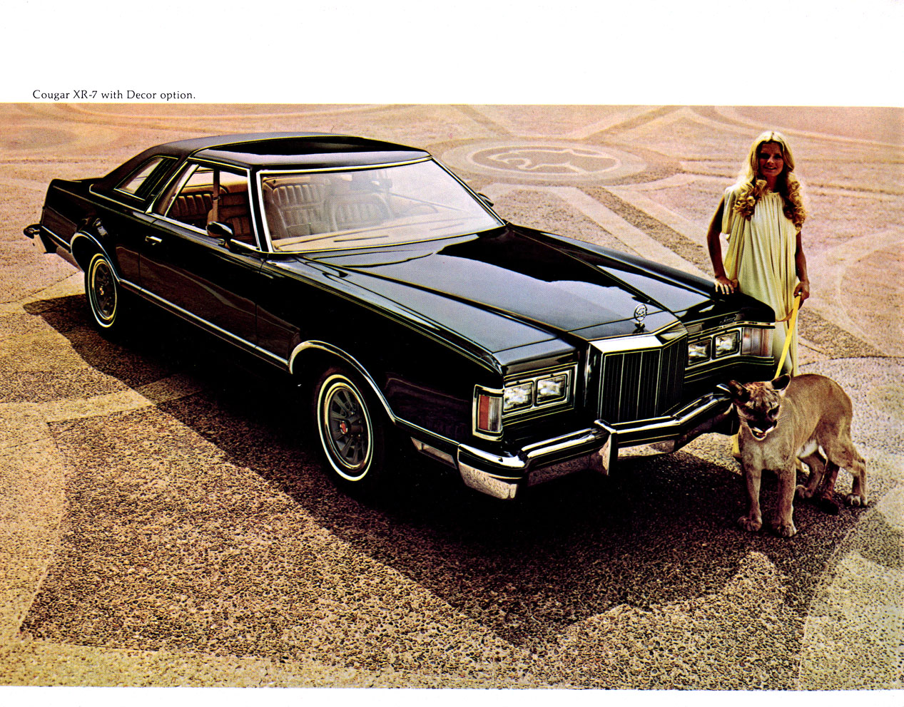 1977_Mercury_Cougar-04
