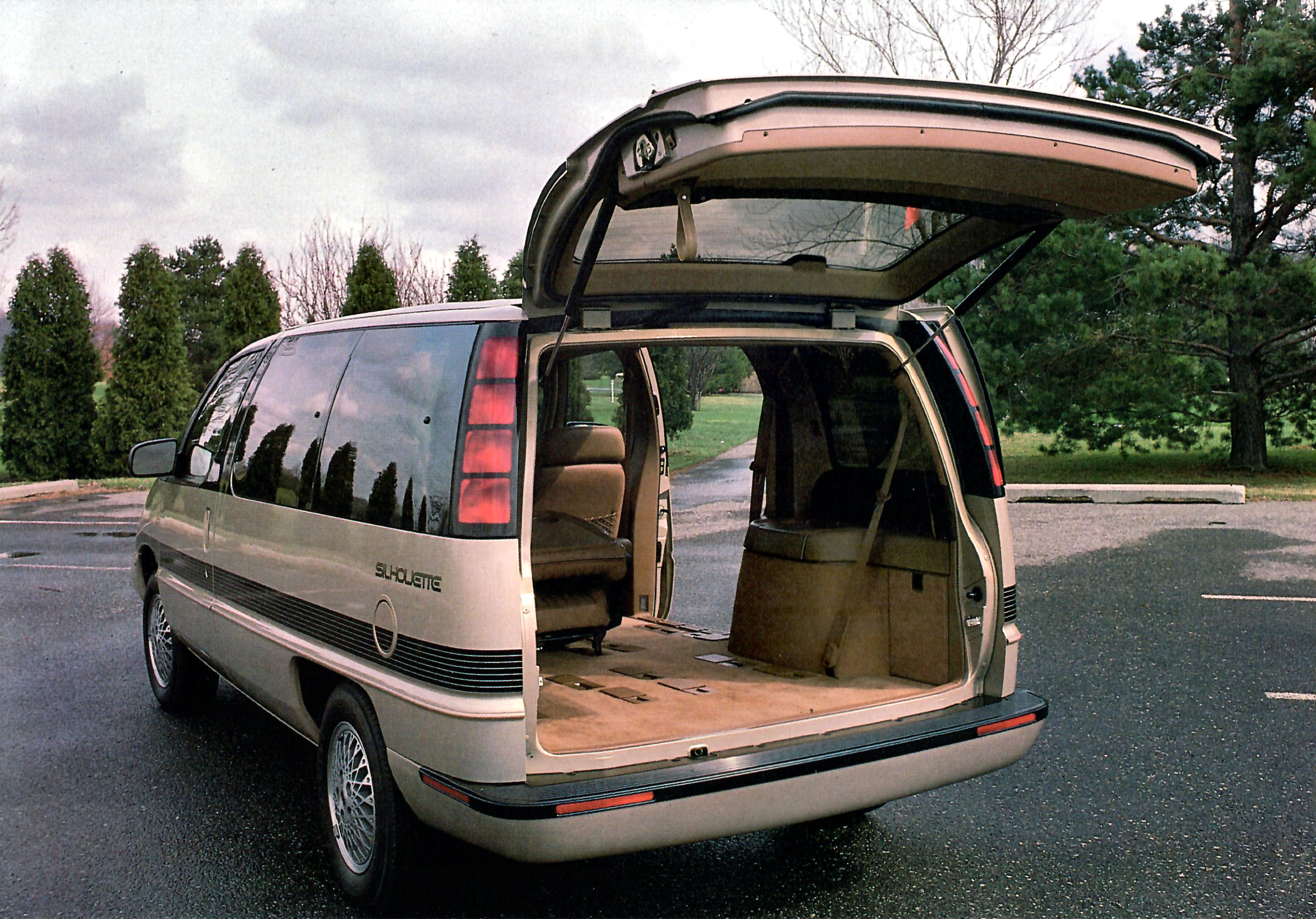1990 Oldsmobile Silhouette Intro-07