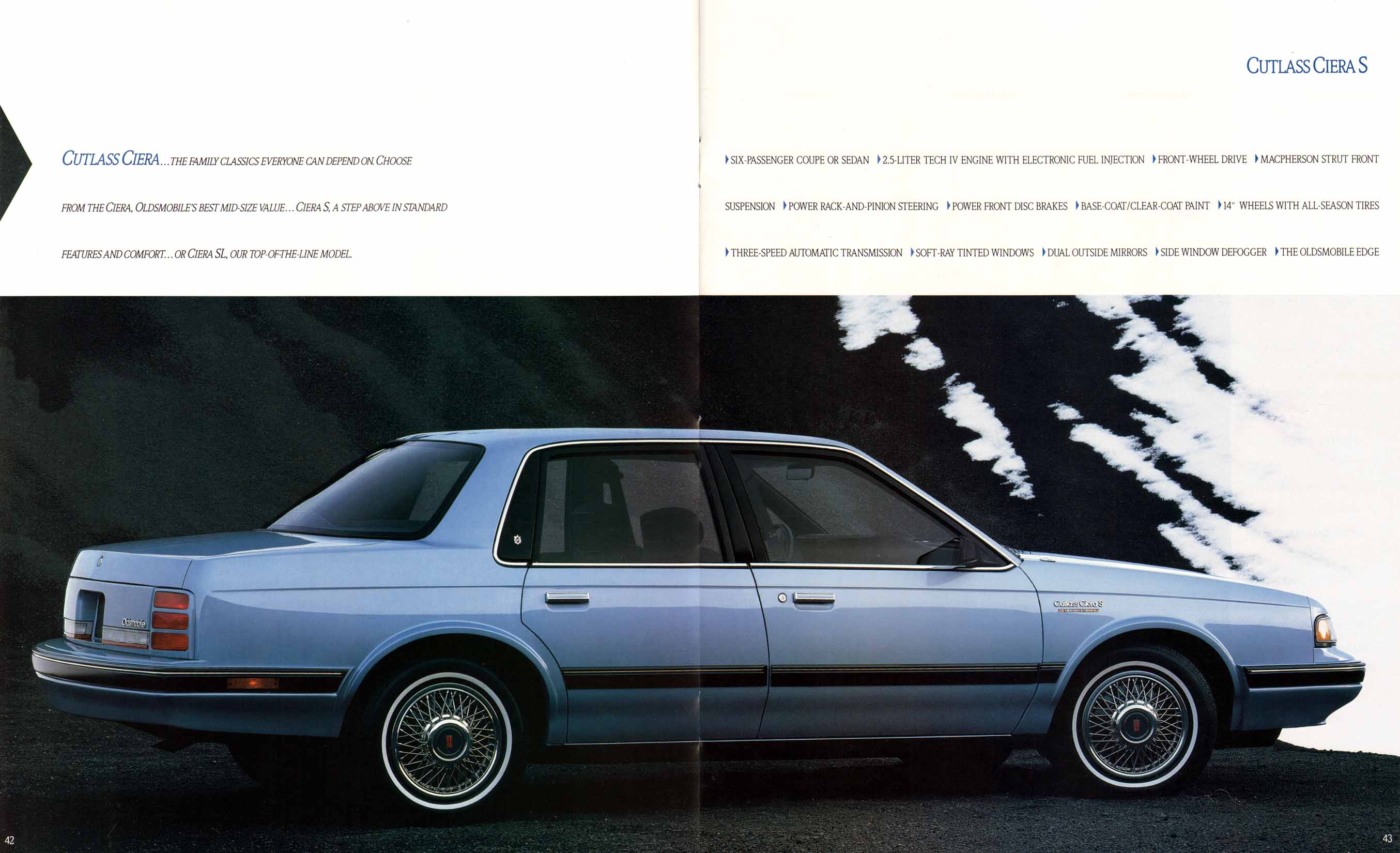 1991_Oldsmobile_Full_Line_Prestige-42-43