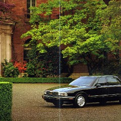 1994_Oldsmobile_Ninety_Eight-00b-00c