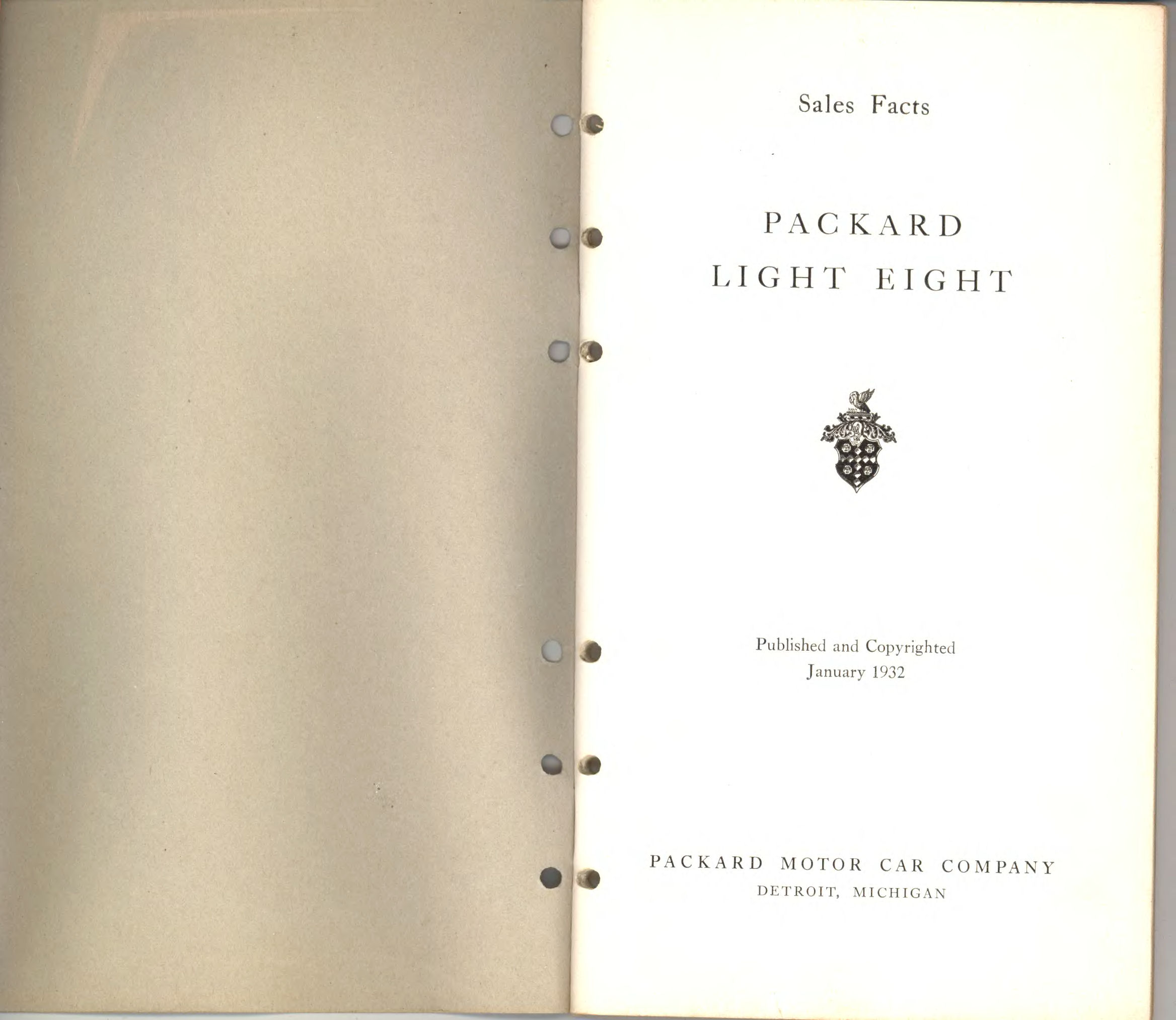 1932_Packard_Light_Eight_Facts_Book-00a-01