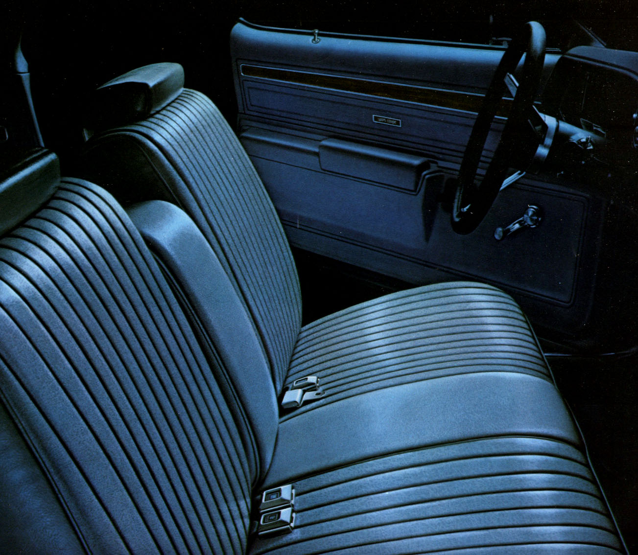 1973_Pontiac_LeMans_Sport_Coupe-03